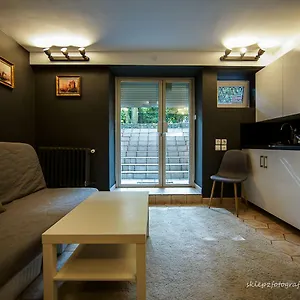 https://saska-kepa-apartamenty.warsawhotelspoland.com